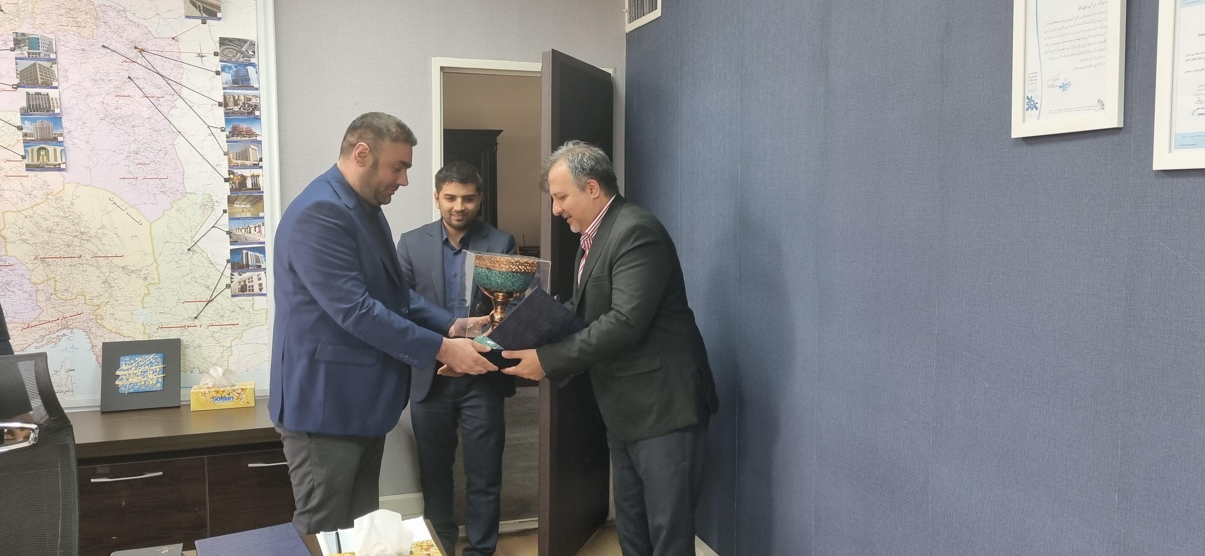 تودیع و معارفه