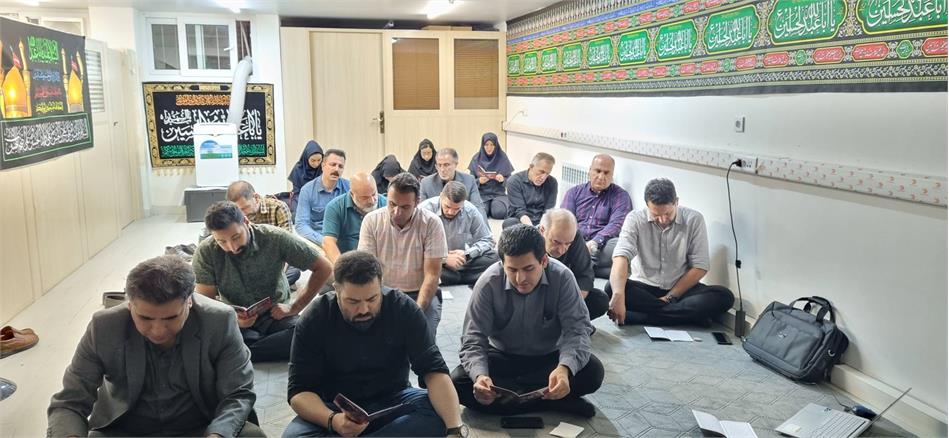 برگزاری مراسم زیارت عاشورا در دهه اول محرم