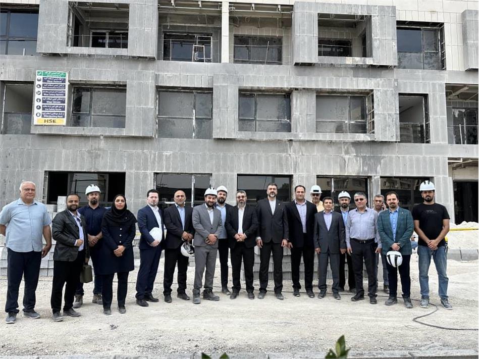 بازدید میدانی مدیران ارشد بانک ملی ایران و هلدینگ آینده پویا از پروژه مسکونی ملینا کیش